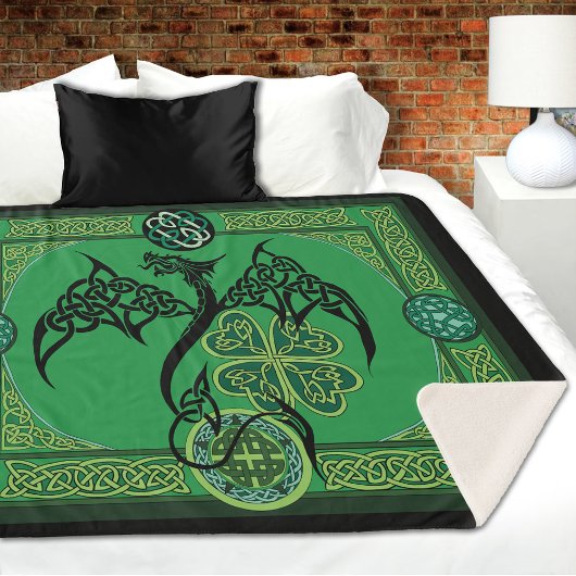 Irish Green Dragon Celtic Sherpadecke