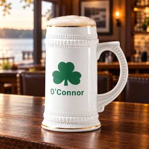 Irish Green Shamrock Benutzerdefinierter Nachname Bierglas