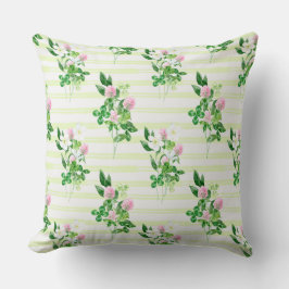 IRISH GREEN SHAMROCKS AND TINY PINK FLOWERS KISSEN