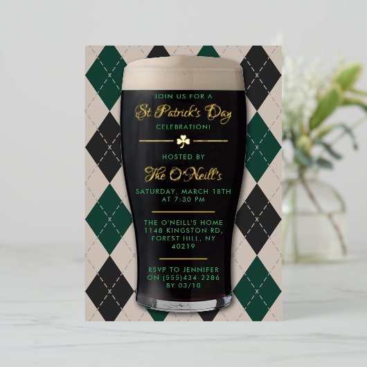 Irish Guinness Pint St. Patrick's Day Party Folieneinladung (Stehend vorne)