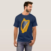 Irish Harp Symbol blauer Hintergrund T-Shirt (Vorne ganz)