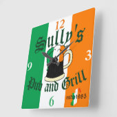 Irish Ireland Beer Pint Bar und Grill Name Clock Quadratische Wanduhr (Winkel)