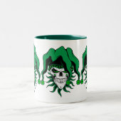 Irish Jester Skull Zweifarbige Tasse (Mittel)