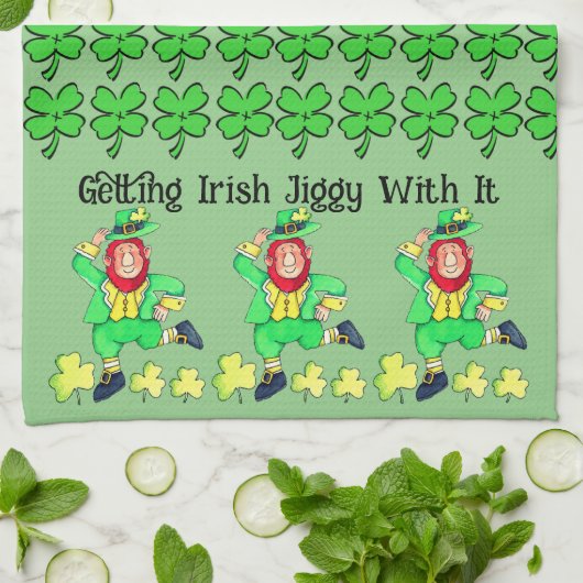 Irish Jiggy zum St. Patrick's Day Geschirrtuch (Gefaltet)
