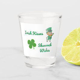 Irish Kisses, Kleeblatt Wünsche auf einem Schnapsglas