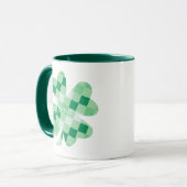 Irish Kleeblatt Closed Green Karos Name Monogram Tasse (Vorderseite Links)