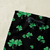 Irish Kleeblatt Pattern Personalisiert Strandtuch (Beispiel)