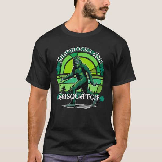 Irish Kleeblatts and Sasquatch St Patrick's Day Lu T-Shirt (Vorderseite)