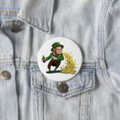 Irish Leprechaun Tossing Lucky Cookies Funny Button (Beispiel)