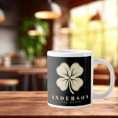 Irish Lucky Vierblättriges Kleeblatt mit Name Blac Jumbo-Tasse