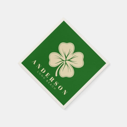Irish Lucky Vierblättriges Kleeblatt | Name Green Serviette (Ecke)