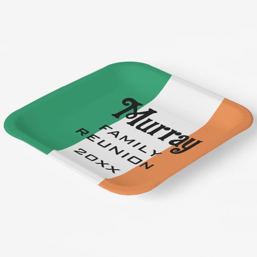 Irish Name Name Name Custom Pappteller (Gewinkelt)