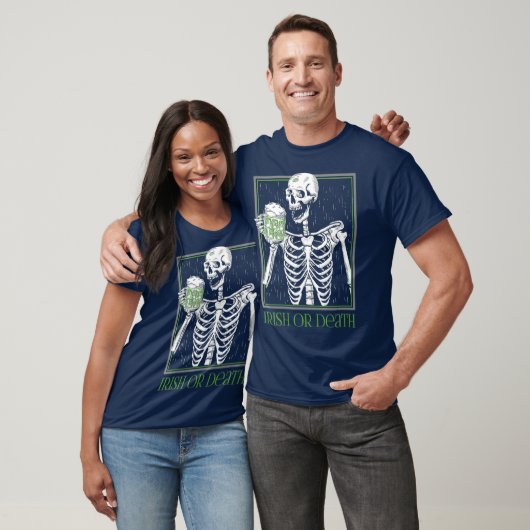 Irish oder Death Skeleton trinken grünes Bier T-Shirt (Unisex)