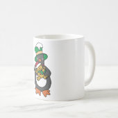 Irish Penguin Holding Christmas Teddy Bear Kaffeetasse (VorderseiteRechts)