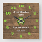 Irish Pub Barnwood Green Personalisiert Clock Quadratische Wanduhr (Vorderseite)