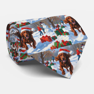 Irish Red Setter Running Snow mit Weihnachtshut Krawatte