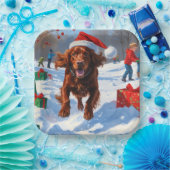 Irish Red Setter Running Snow mit Weihnachtshut Pappteller (Party)