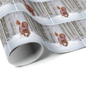 Irish Setter läuft im Schnee Geschenkpapier (Rolleneckpunkt)