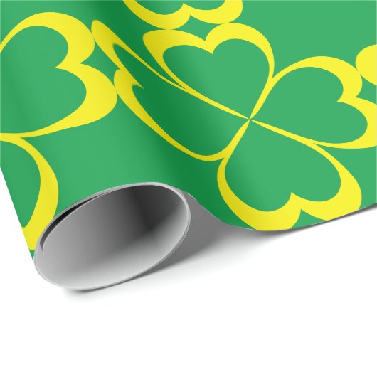 Irish shamrock cross for Saint Patrick’s Day Geschenkpapier (Rolleneckpunkt)