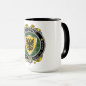 Irish Shield Abzeichen durchsuchen Tasse (VorderseiteRechts)