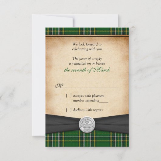 Irish Tartan Celtic Claddagh Lucky Wedding RSVP Karte (Vorderseite)