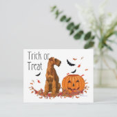 Irish Terrier Halloween Postkarte (Stehend Vorderseite)