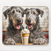 Irish Wolfhound Hunde mit Eiscreme Soda Mousepad (Vorne)