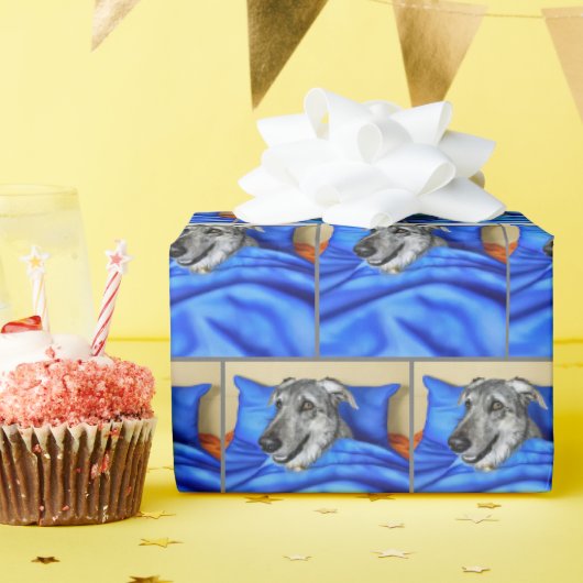 Irish Wolfhound in Bed Geschenkpapier (Geburtstagsparty)
