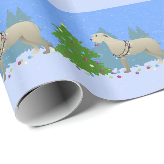 Irish Wolfhound schmückt einen Weihnachtsbaumwald Geschenkpapier (Rolleneckpunkt)