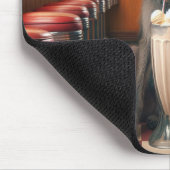 Irish Wolfhounds in Retro Diner Mousepad (Ecke)