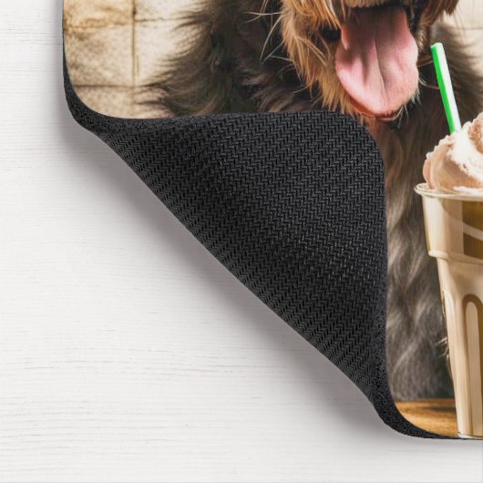 Irish Wolfhounds mit Eiscreme-Soda Mousepad (Ecke)