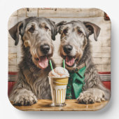 Irish Wolfhounds mit Eiscreme-Soda Pappteller (Vorderseite)