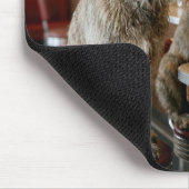 Irish Wolfhounds teilen sich einen Milchshake Mousepad (Ecke)