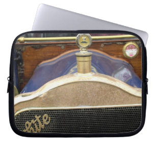 Irland, Dublin. Vintages Auto, Weiß 2 Laptopschutzhülle