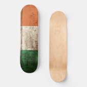 Irland-Flagge auf altem hölzernem Korn Skateboard (Vorderseite)