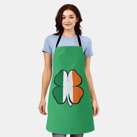 Irland Kleeblatt unter irischer Flagge am St. Patr Schürze (Getragen)