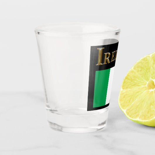 IRLAND SCHNAPSGLAS (Links)
