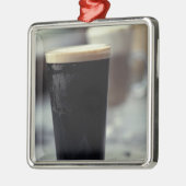 Irland. Stich. Ornament Aus Metall (Links)