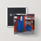 Irland, Strandhill. Schaufenster mit Fahrrädern Button (Vorne & Hinten)