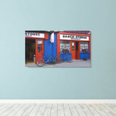 Irland, Strandhill Schaufenster mit Fahrrädern Leinwanddruck (Insitu (Holzboden))