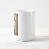 Ironischerweise fällt der junge Charles Darwin bei Kaffeetasse (Mittel)