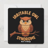 Irritable Owl Syndrom Funny Angry Owl Cartoon Pun Einladung (Vorderseite)