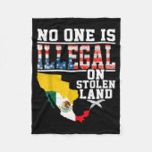 Is Illegal On Stolen Land Native Americans  Fleecedecke (Vorderseite)