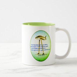 Isaiah 52:7- Wie schön auf den Bergen Zweifarbige Tasse