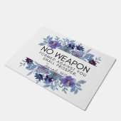 Isaiah 54:17 No Weapon Christlich Scripture Floral Fußmatte (Schrägansicht)