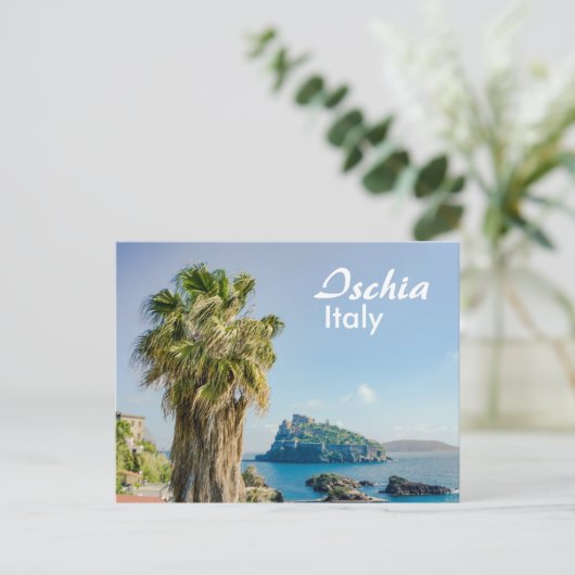Ischia in Italien Palm Tree mit Castello Aragonese Postkarte (Stehend Vorderseite)