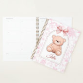 Isla | Benutzerdefiniertes rosa Teddy-Bär-Kinderzi Planer (Anzeige)