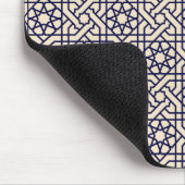 Islamisches Blaues weißes marokkanisches geometris Mousepad (Ecke)