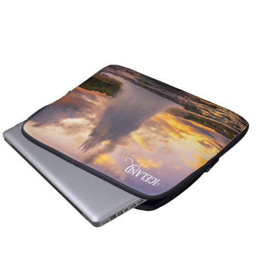 Island Geyser Laptopschutzhülle (Vorne Knopf)