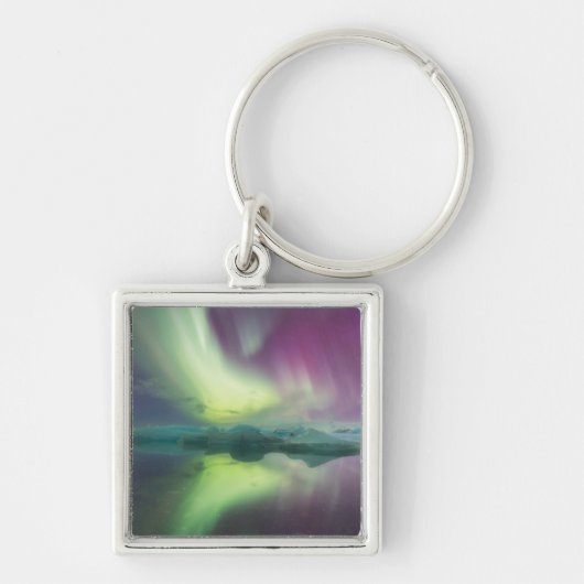 Island, Jokulsarlon. Aurora-Lichter spiegeln Schlüsselanhänger (Vorne)